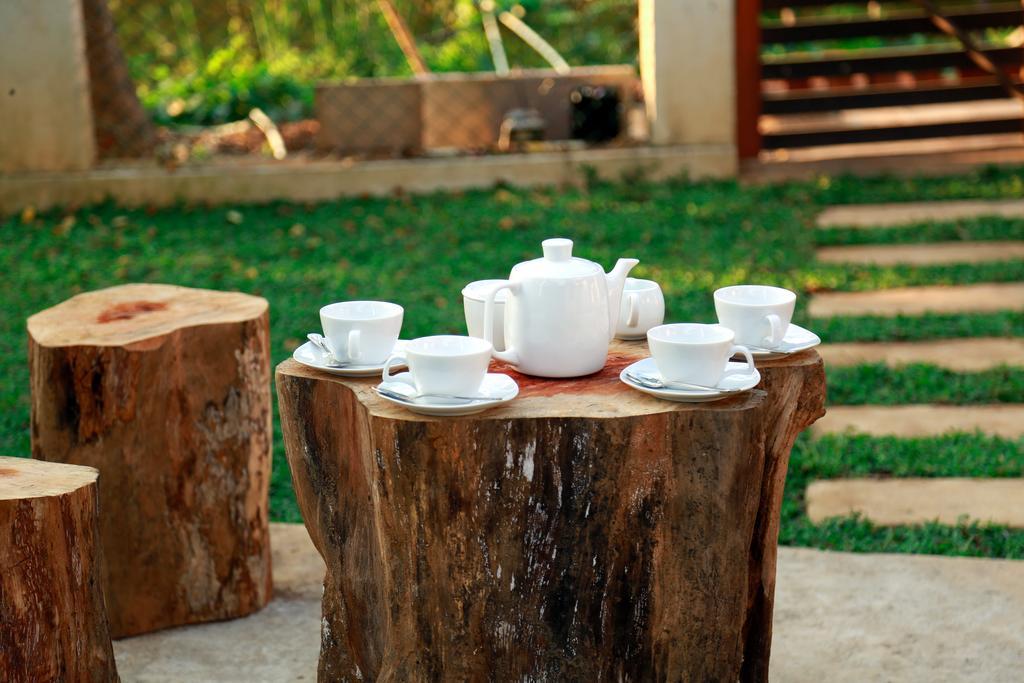 4 S Villa Tangalle Luaran gambar