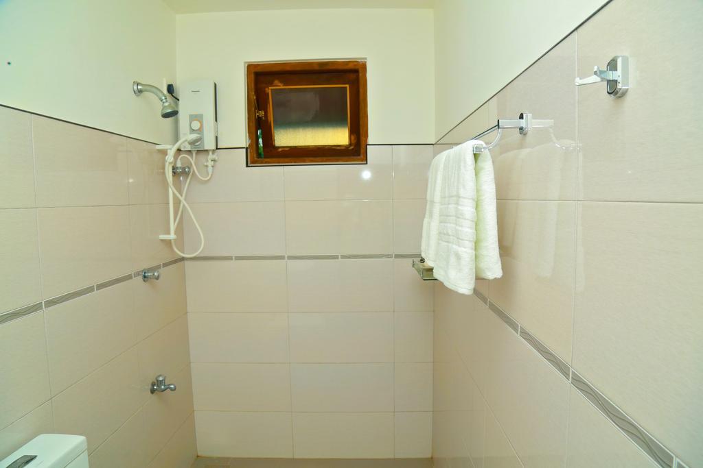 4 S Villa Tangalle Luaran gambar