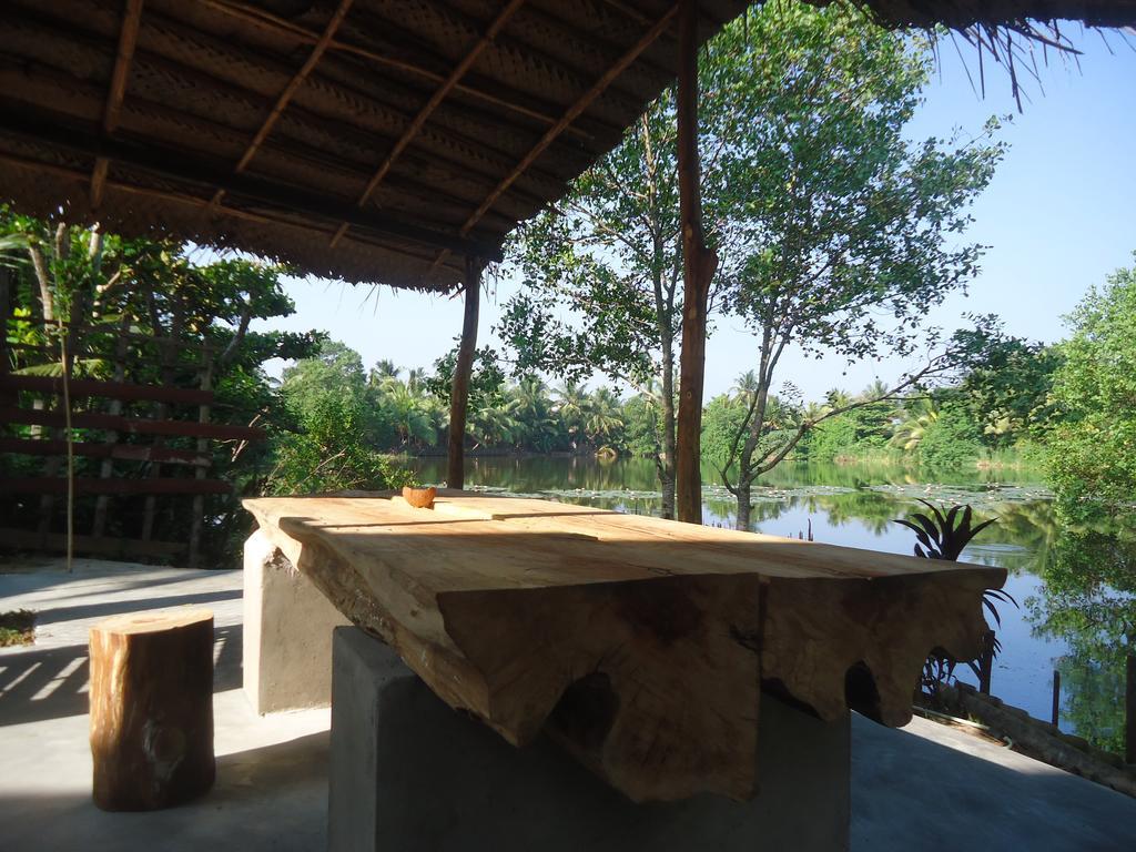 4 S Villa Tangalle Luaran gambar
