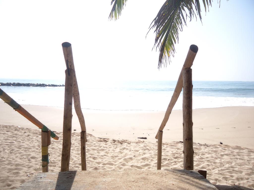 4 S Villa Tangalle Luaran gambar
